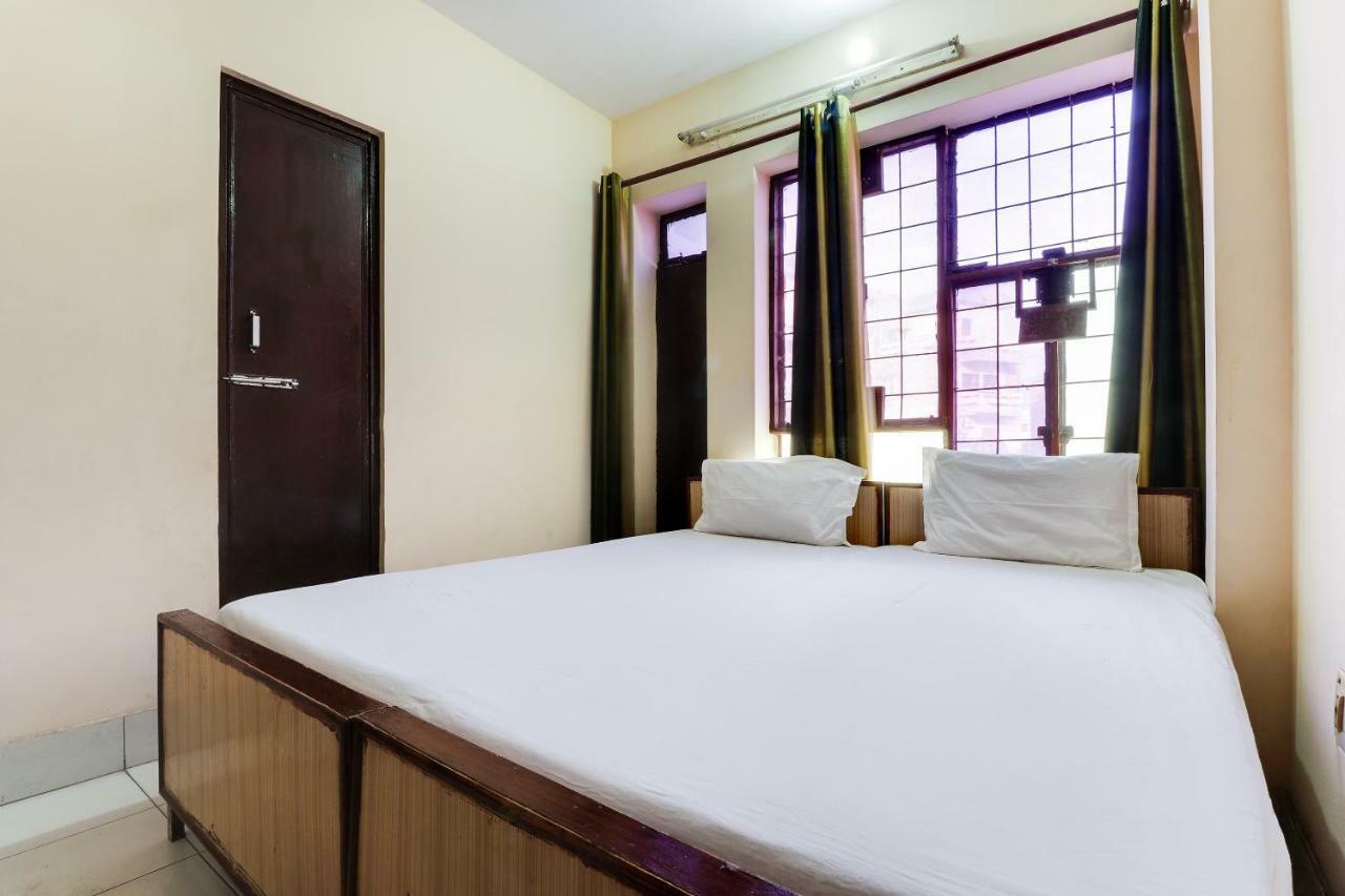 Hotel Spot On 38567 Aryan Lucknow